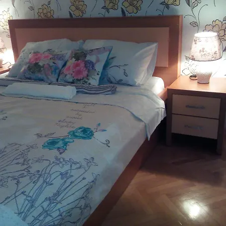 Apartman Aurelija דירה